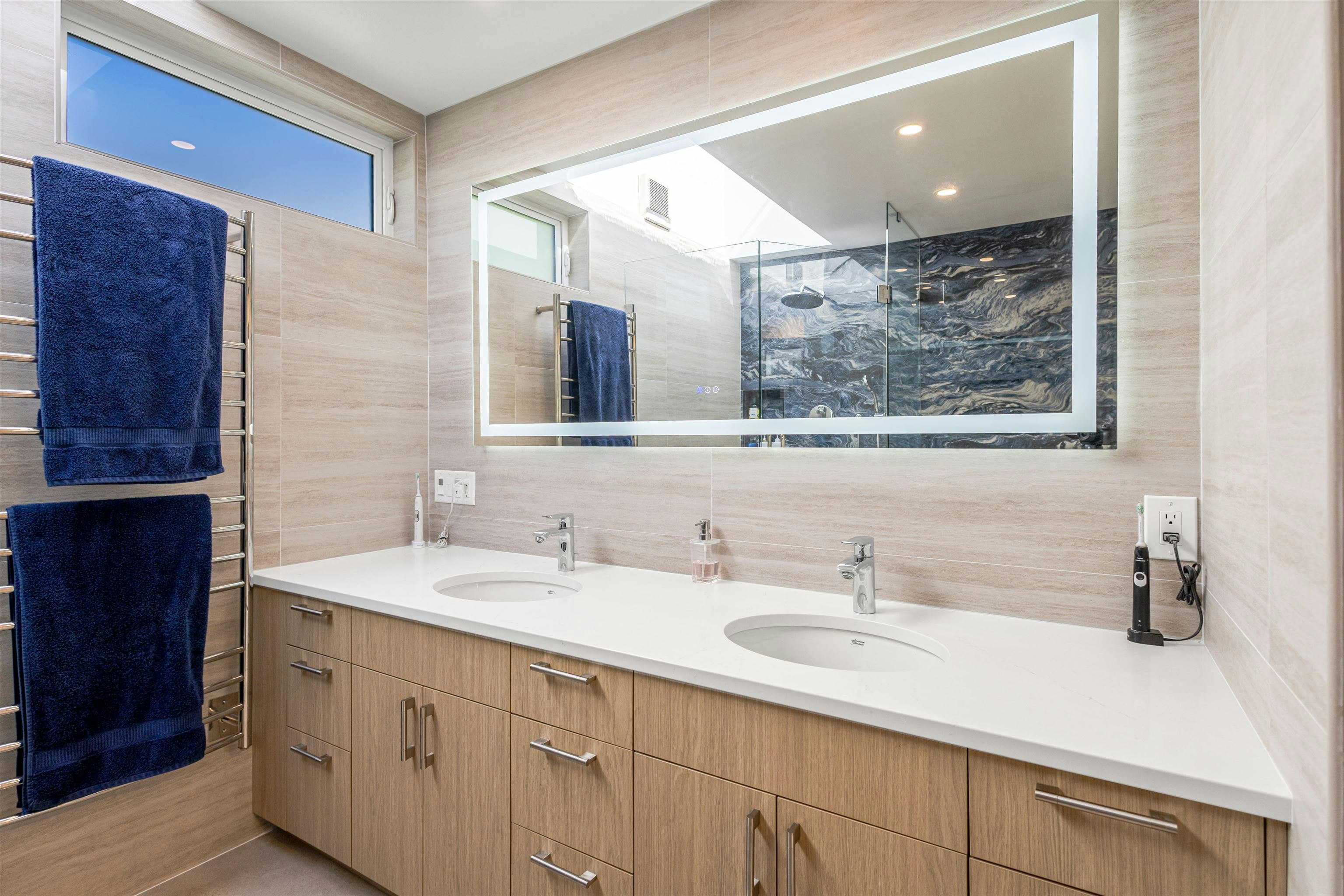 5840 Falcon Road, West Vancouver, BC, V7W 1S3 - 21