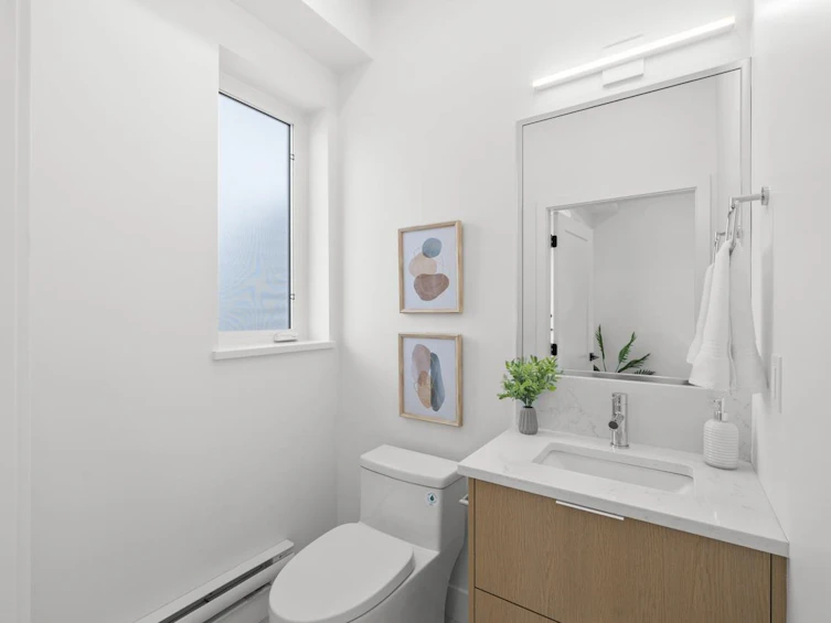 202-2135 E Pender Street, Vancouver, BC, V5L 1X3 - 20