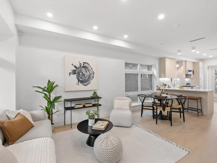 202-2135 E Pender Street, Vancouver, BC, V5L 1X3 - 5