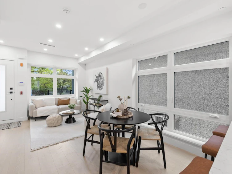202-2135 E Pender Street, Vancouver, BC, V5L 1X3 - 6