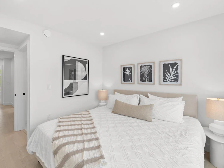 202-2135 E Pender Street, Vancouver, BC, V5L 1X3 - 13
