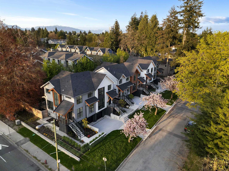 1489 W 52nd Avenue, Vancouver, BC, V6P 1H9 - 23