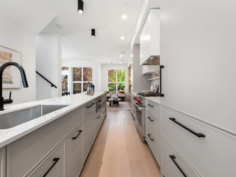1489 W 52nd Avenue, Vancouver, BC, V6P 1H9 - 6