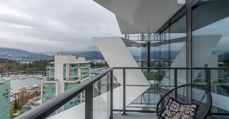 2406-620 Cardero Street, Vancouver, BC, V6G 0C7 - 11