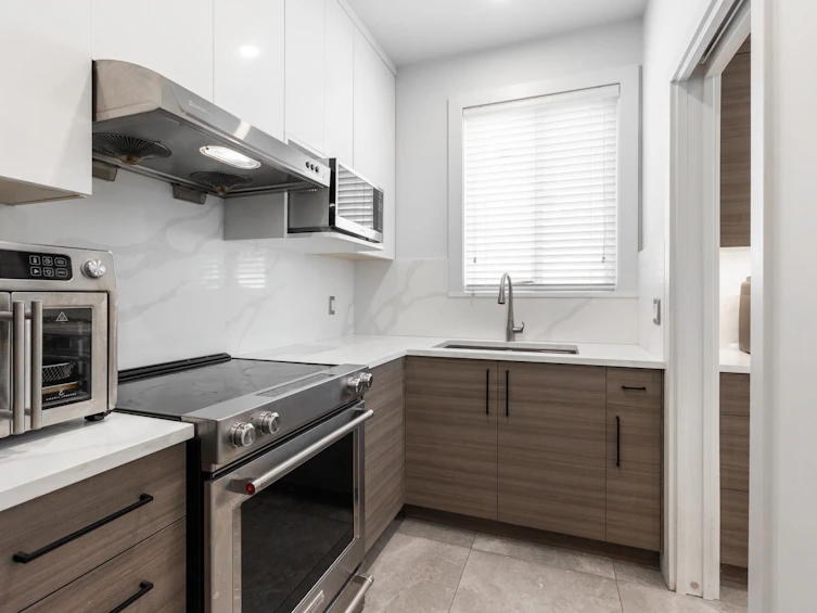 16455 92a Avenue, Surrey, BC, V4N 5N1 - 15