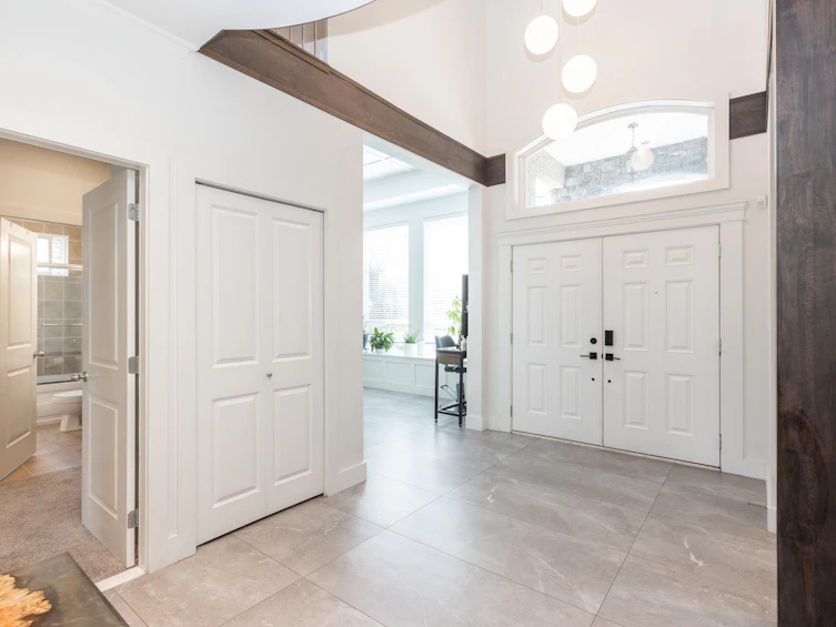 16455 92a Avenue, Surrey, BC, V4N 5N1 - 2
