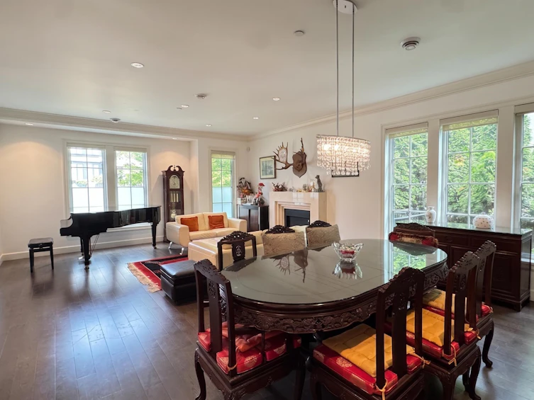 1028 W 58th Avenue, Vancouver, BC, V6P 1W1 - 2