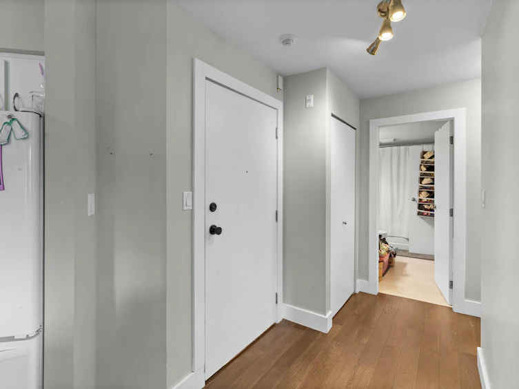 205-1755 Salton Road, Abbotsford, BC, V2S 7C5 - 3