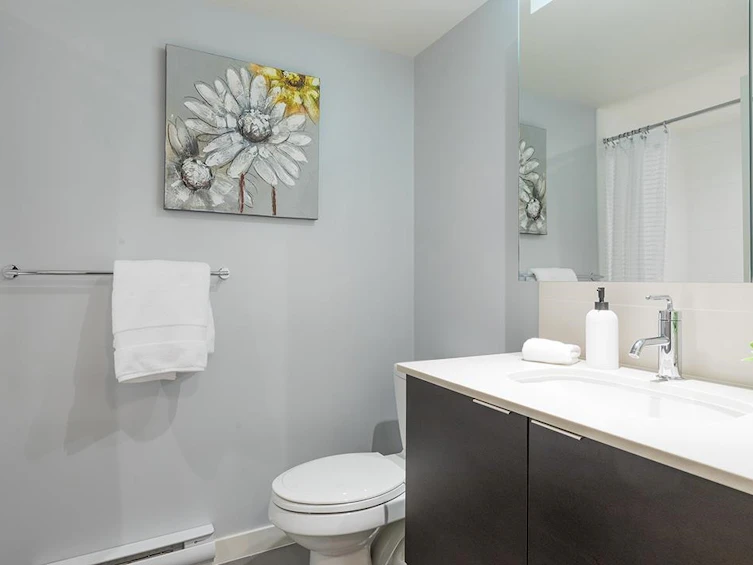 301-1673 Lloyd Avenue, North Vancouver, BC, V7P 0A9 - 14