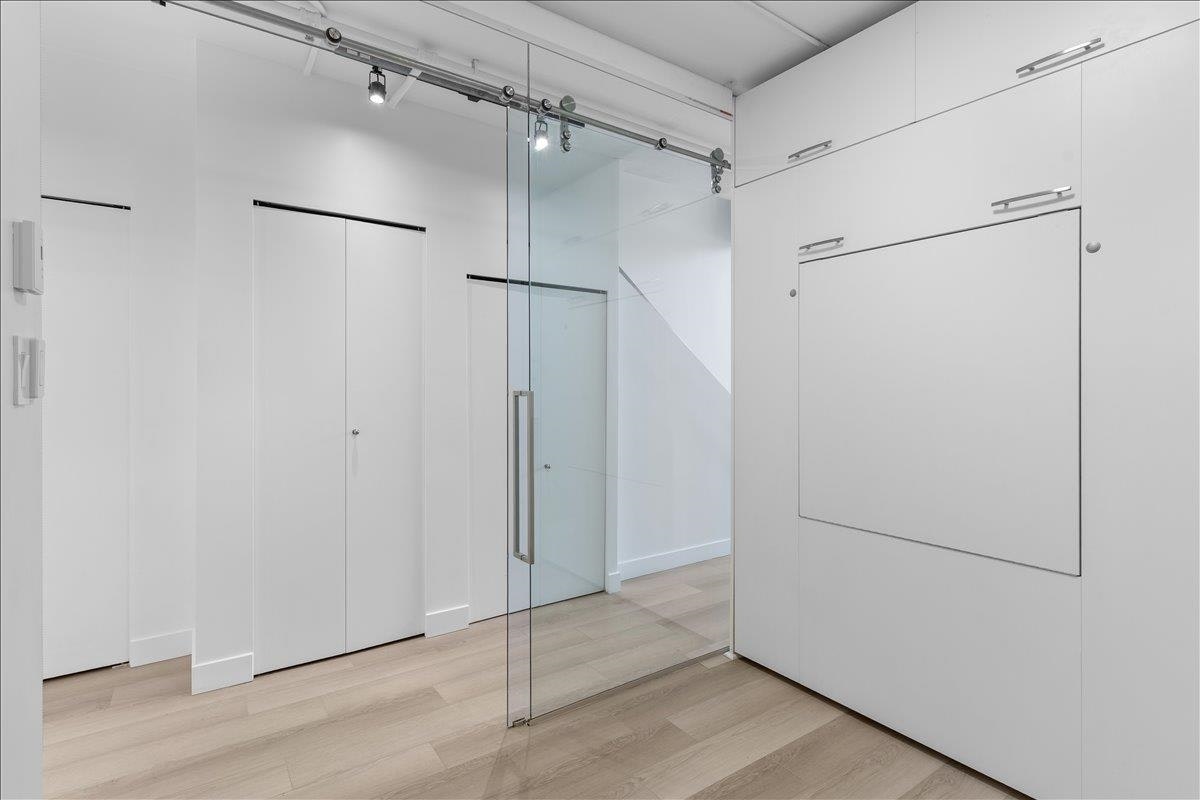 309-27 Alexander Street, Vancouver, BC, V6A 1B2 - 14