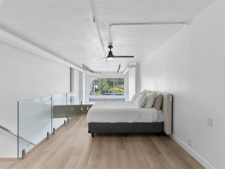 309-27 Alexander Street, Vancouver, BC, V6A 1B2 - 26