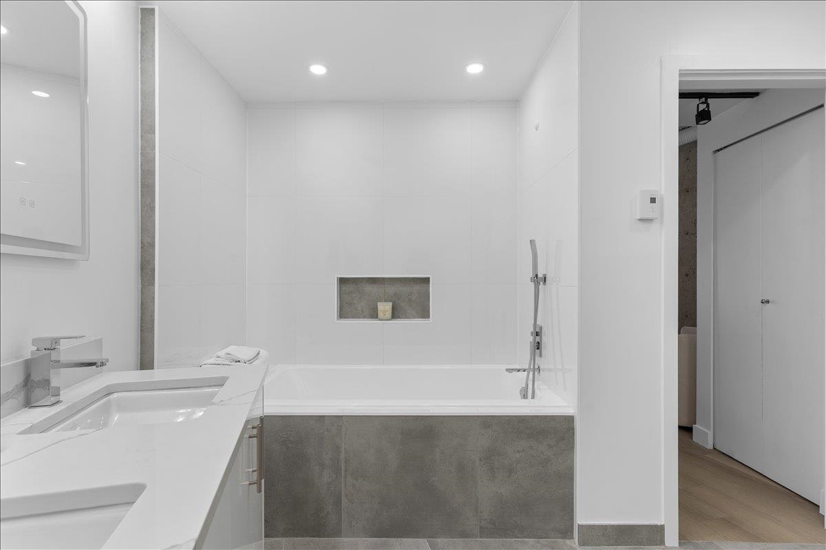 309-27 Alexander Street, Vancouver, BC, V6A 1B2 - 31
