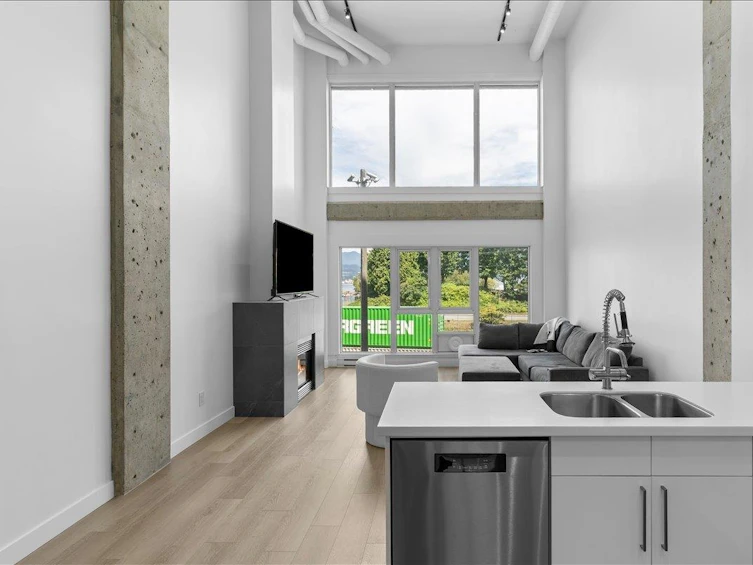 309-27 Alexander Street, Vancouver, BC, V6A 1B2