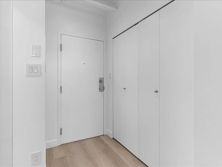 309-27 Alexander Street, Vancouver, BC, V6A 1B2 - 10