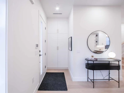 1-2785 W 21 Avenue - 2