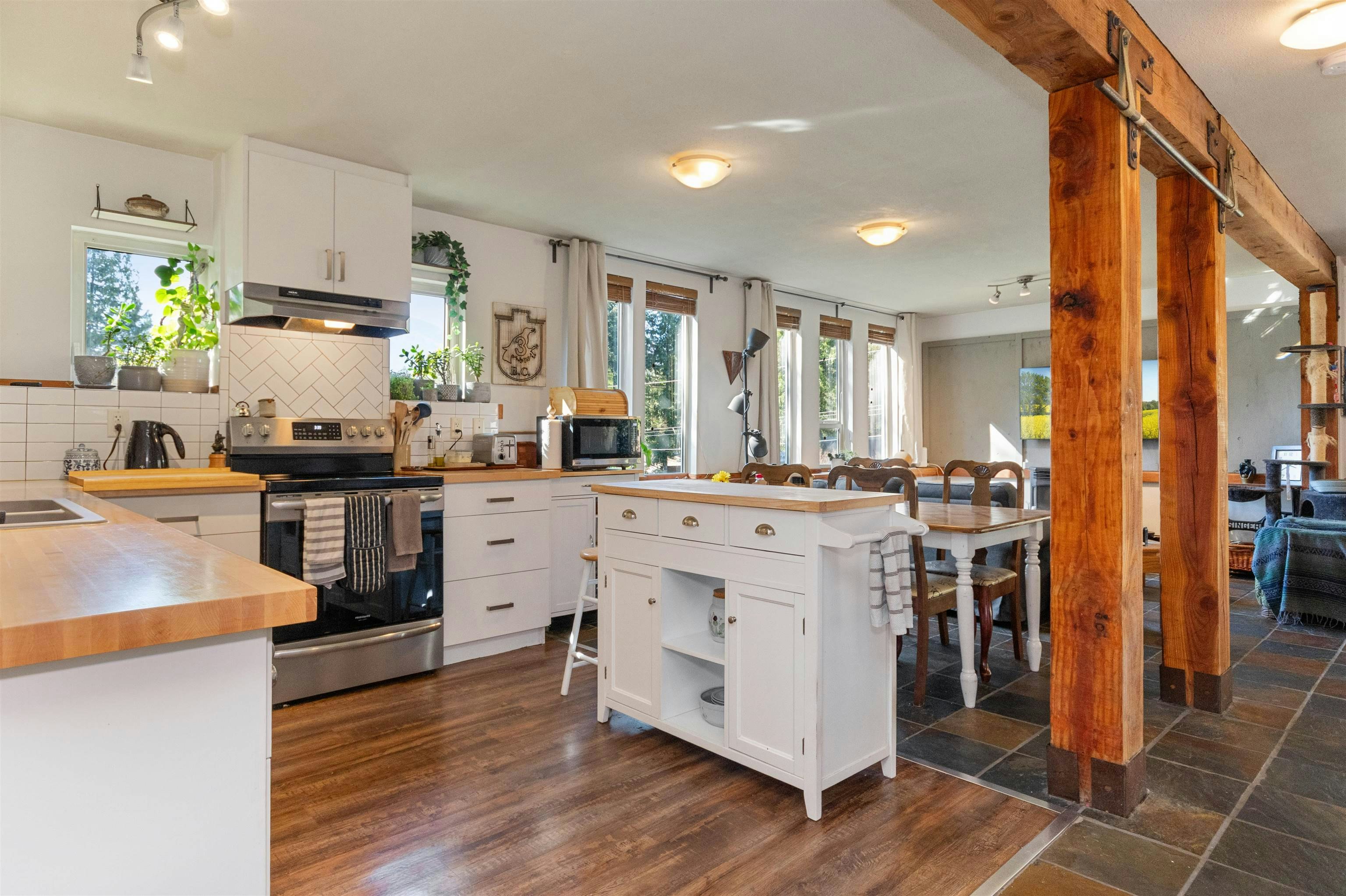 66662 Summer Road, Hope, BC, V0X 1L1 - 14