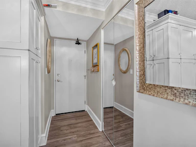 108-1177 Howie Avenue - 3