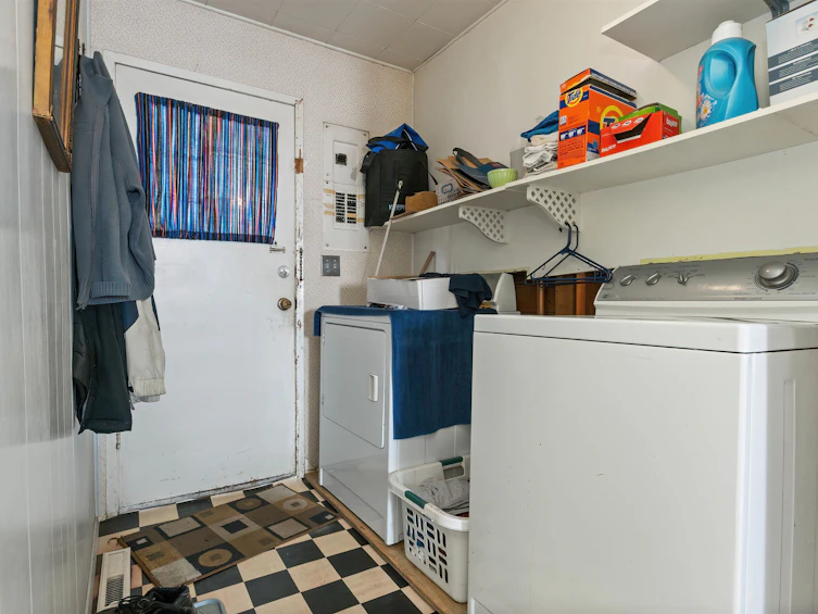 578 Thacker Avenue, Hope, BC, V0X 1L0 - 22