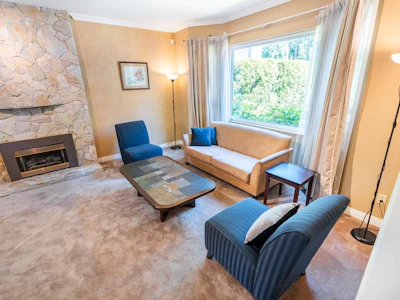 382 Balfour Drive - 4