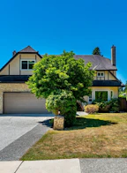 382 Balfour Drive
