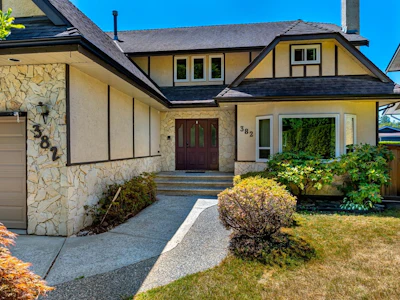 382 Balfour Drive - 2