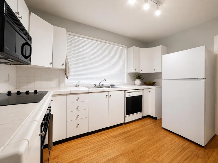 2259 Central Avenue, Port Coquitlam, BC, V3C 1V7 - 3