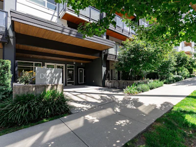 206-707 Como Lake Avenue - 2