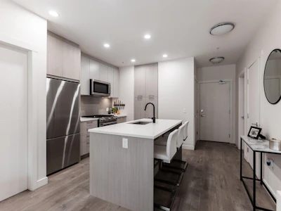 206-707 Como Lake Avenue - 5