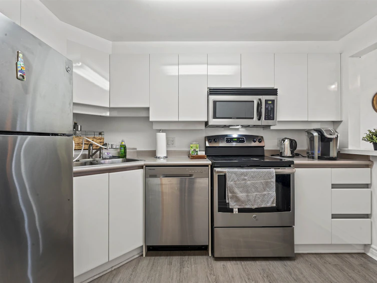 2102-930 Cambie Street, Vancouver, BC, V6B 5X6 - 4