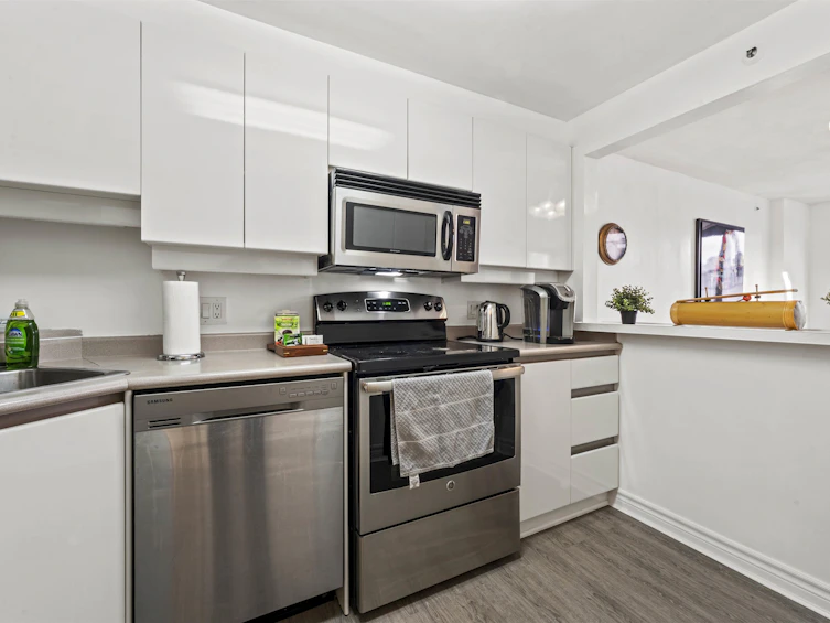 2102-930 Cambie Street, Vancouver, BC, V6B 5X6 - 5