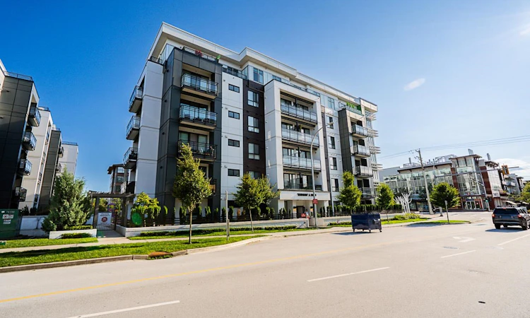A114-20838 78b Avenue