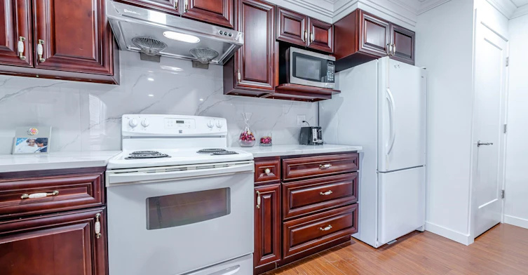 1xxx Charland Avenue, Coquitlam, BC, V3K 3L1