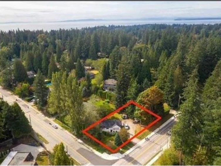 13590 20 Avenue, Surrey, BC, V4A 1Z6 - 2