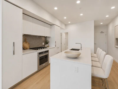 621-1500 Scott Crescent - 3