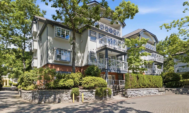 308-5880 Hampton Place