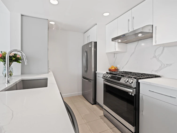 1207-455 Beach Crescent, Vancouver, BC, V6Z 3E5 - 8