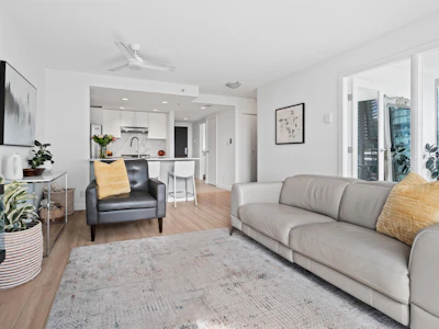 1207-455 Beach Crescent - 5