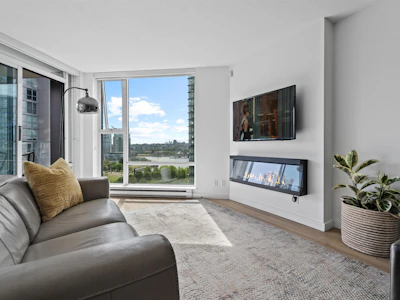 1207-455 Beach Crescent - 3