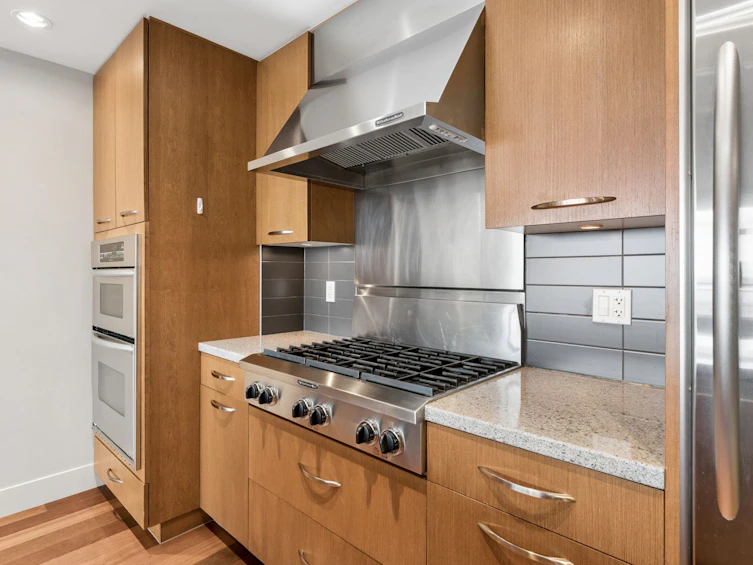 902-3355 Cypress Place, West Vancouver, BC, V7S 3J9 - 16