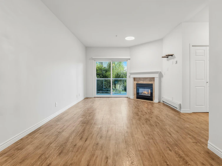 203-8142 120a Street, Surrey, BC, V3W 0N1 - 2
