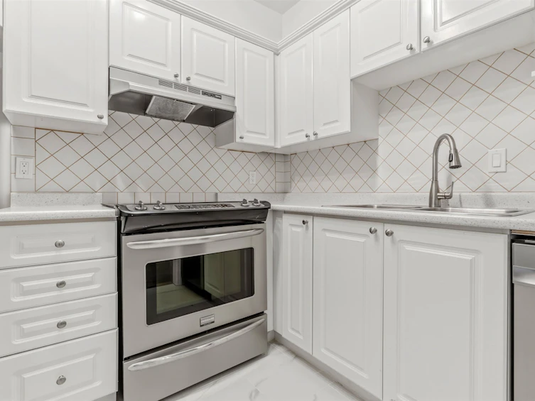 203-8142 120a Street, Surrey, BC, V3W 0N1 - 9
