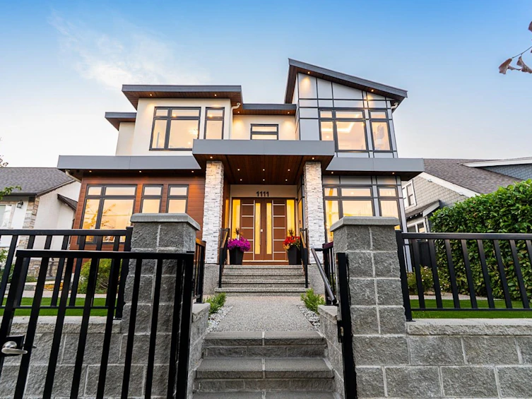 1111 Dublin Street, New Westminster, BC, V3M 2Z1 - 3