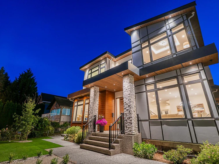 1111 Dublin Street, New Westminster, BC, V3M 2Z1
