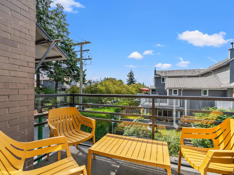 202-1591 Bowser Avenue, North Vancouver, BC, V7P 2Y4 - 16