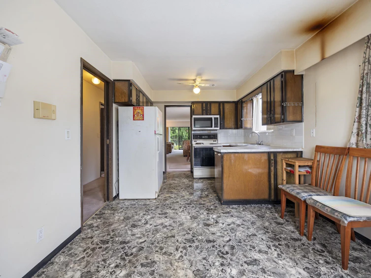 4355 Inverness Street, Vancouver, BC, V5V 4X1 - 13