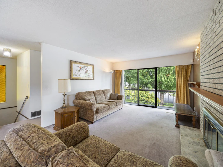 4355 Inverness Street, Vancouver, BC, V5V 4X1 - 8