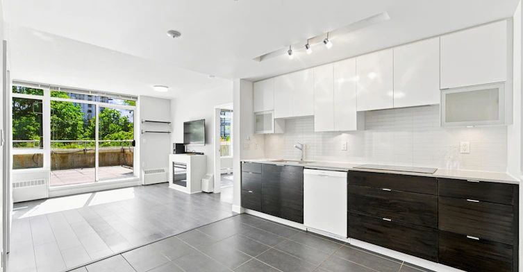 307-175 W 2nd Street, North Vancouver, BC, V7M 0A5 - 2