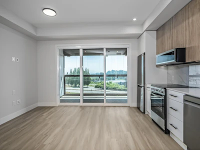 408-34395 Gladys Avenue - 5
