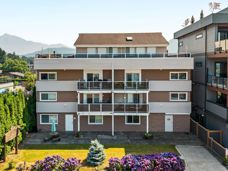 13-450 Esplanade Avenue, Harrison Hot Springs, BC, V0M 1K0 - 2