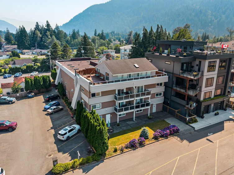 13-450 Esplanade Avenue, Harrison Hot Springs, BC, V0M 1K0